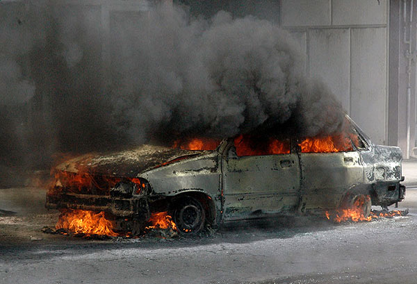 18 خودرو در آتش چهارشنبه سوری