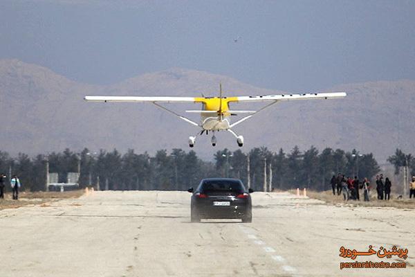 رقابت پورشه با هواپیما درشیراز+تصویر