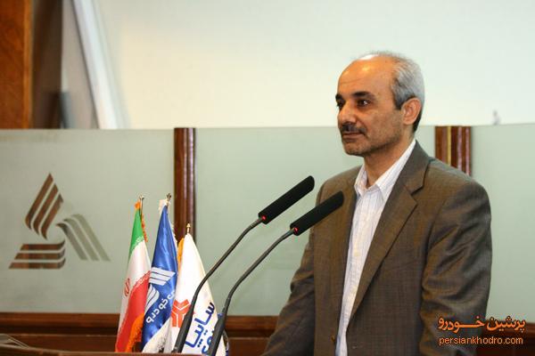 نعمت زاده مشکلات خودروسازی را رفع کرد
