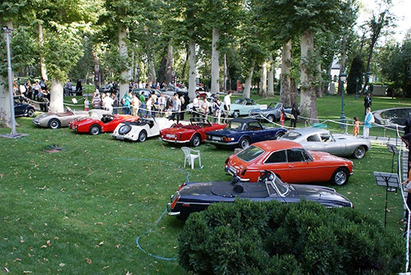 نمایشگاه خودروهای کلاسیک تمدید شد