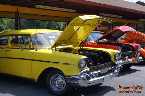 نمایشگاه خودروهای کلاسیک در تهران