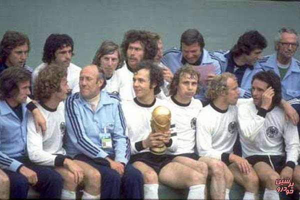 اتوبوس تیم آلمان در 1974+عکس