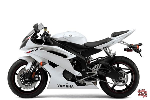 توقف موتورسیکلت هوندا بعد از زلزله 