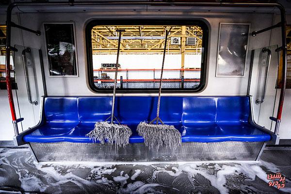 آدامس مشکل واگن‌های متروی تهران!