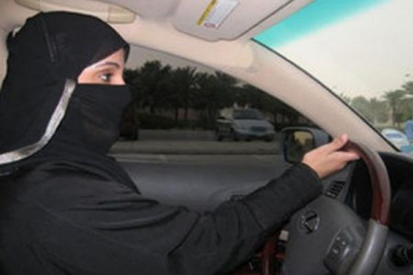 لغو حکم شلاق زن سعودی 