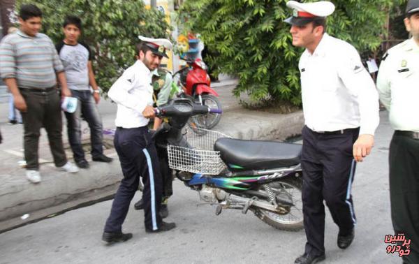 برخورد پلیس با موتورسیکلت‌ های دارای بارغیرمتعارف