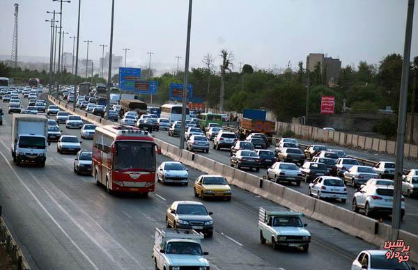 ترافیک سنگین در ورودی کلانشهرها 