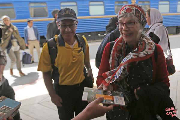ورود قطارگردشگری روسی-ایرانی به اصفهان