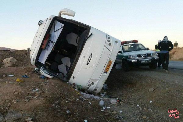 واژگونی اتوبوس شیراز - همدان 4 کشته برجای گذاشت