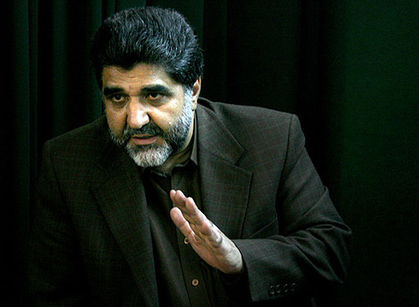 باید تا حد امکان جلوی واردات خودرو را گرفت! باید تا حد امکان جلوی واردات خودرو را گرفت!
