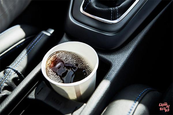 آزمایش های دقیق «فورد» برای نگه داشتن لیوان در جا لیوانی خودرو!