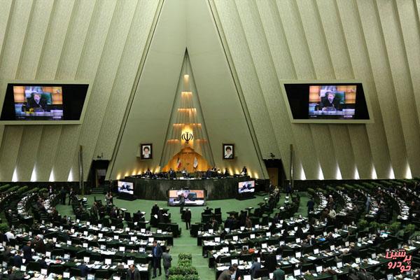 بررسی مشکلات واردات خودرو 