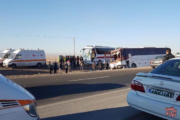مصدومیت 53 نفر در برخورد اتوبوس و مینی ‌بوس در کرمان