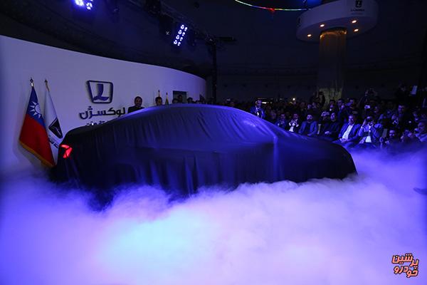 رونمایی از خودروی جدید لوکسژن S5 در نمایشگاه خودرو اصفهان