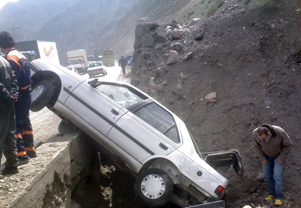 پنج کشته در واژگونی پژو