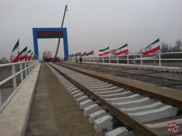  افتتاح خط آهن آستارا - آستارا با حضور رؤسای جمهور ایران و آذربایجان 