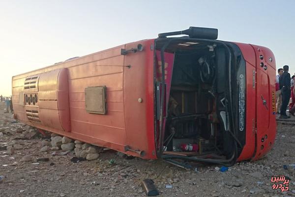 واژگونی اتوبوس کرمان-تهران۵ کشته به جای گذاشت