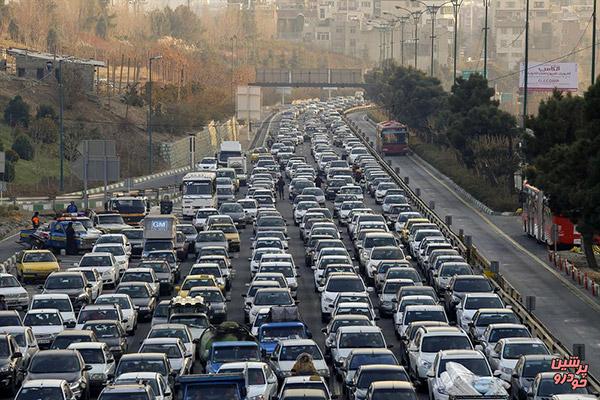 برگزاری نمایشگاه خودرو در سئول تهران بر خلاف منع قانونی!
