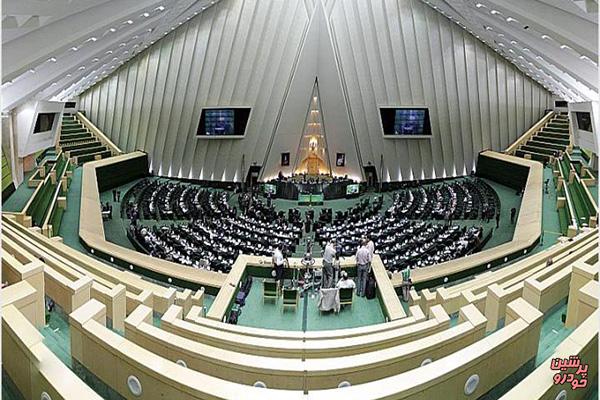 مجلس به قیمت‌گذاری خودروهای بالای ۴۵ میلیون وارد می شود