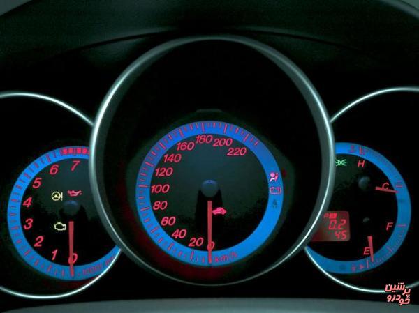 جایگزینی صفحه نمایش دیجیتال بجای سرعت سنج در خودرو