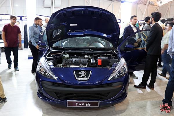 ۶ محصول ایران خودرو در شیراز به نمایش درآمد